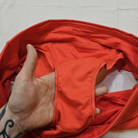 NWOT Lululemon Speed Up Short 2.5" (Carnation Red) - Picture 8 of 13